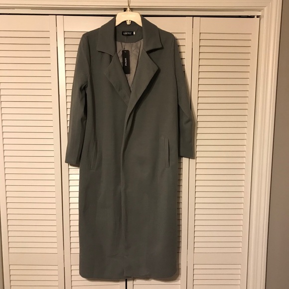 Luvyle Grey Oversized Coat - Picture 3 of 3
